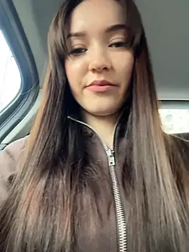 Veliora online show from April 20, 8:39 am