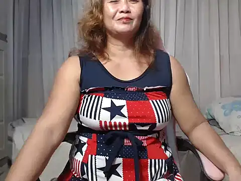 FelisitaG online show from October 26, 10:21 am