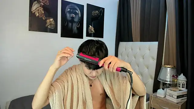 Snapshot of xxxhugecocktwinkxxx chatting on November 22, 5:01 pm xxxhugecocktwinkxxx online show from November 22, 5:01 pm