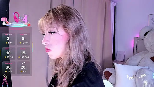 Snapshot of Mayajhons chatting on November 28, 12:30 pm Mayajhons online show from November 28, 12:30 pm