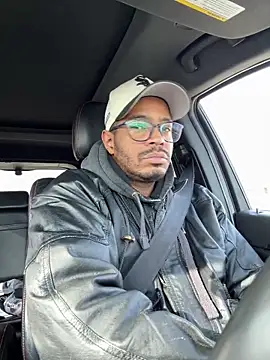 Snapshot of Jariushot3 chatting on February 9, 4:44 pm Jariushot3 online show from February 9, 4:44 pm