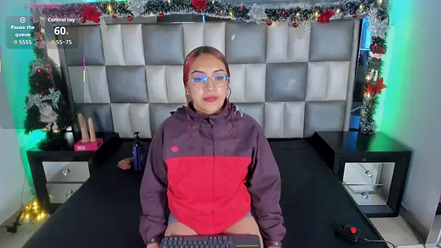 Valkiria js online show from December 2, 12:10 pm