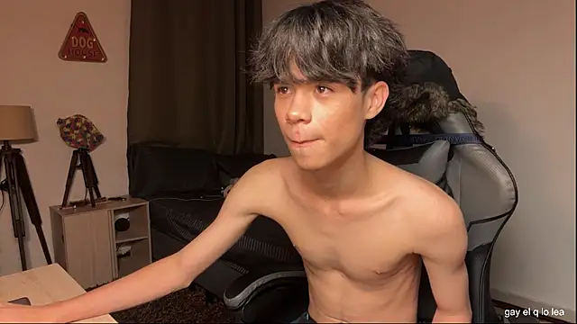 OopsAgain  online show from February 24, 11:25 pm