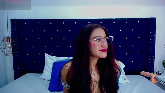 Snapshot of miss_aris chatting on November 10, 4:33 am miss aris online show from November 10, 4:33 am