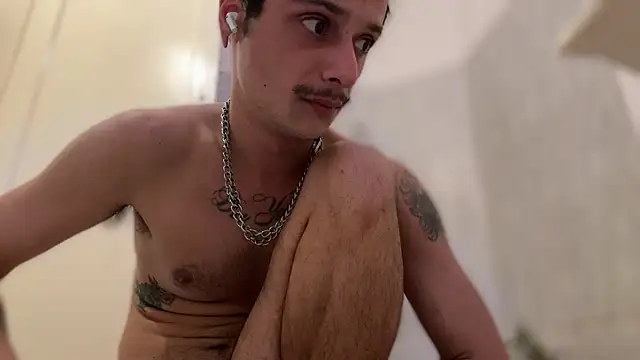 chrisalmeid  online show from February 1, 4:27 pm