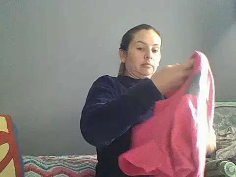 Valery  Rouse  online show from February 18, 6:04 pm