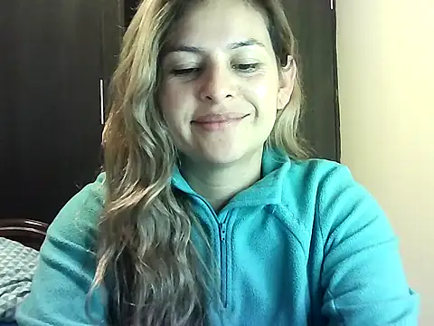 Valery  Rouse  online show from March 11, 11:49 am