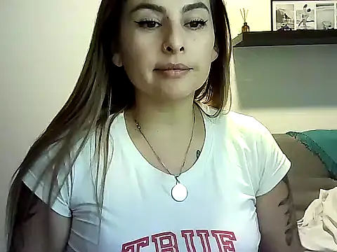 Valery  Rouse  online show from June 22, 8:50 pm