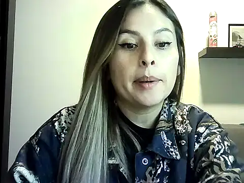 Valery  Rouse  online show from June 27, 4:17 am