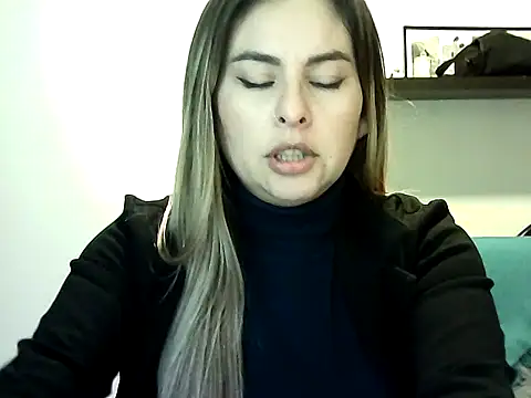 Valery  Rouse  online show from July 15, 1:44 am