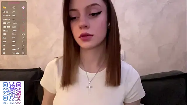 Snapshot of MustangMuse chatting on October 13, 1:00 pm MustangMuse online show from October 13, 1:00 pm