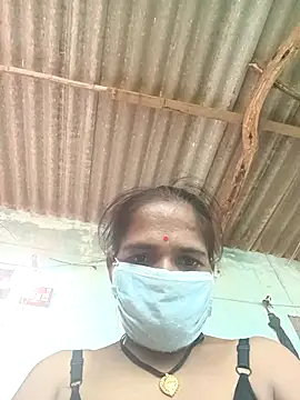 Snapshot of Hot-honi chatting on September 16, 10:49 am Hot-honi online show from September 16, 10:49 am