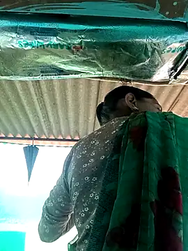 Snapshot of Hot-honi chatting on November 5, 4:56 am Hot-honi online show from November 5, 4:56 am