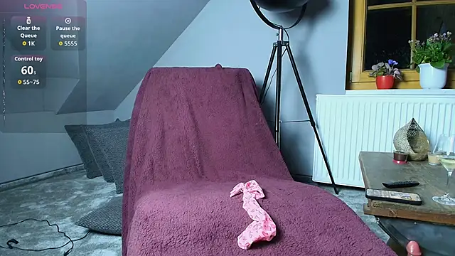 SashaSilk online show from October 27, 12:26 am