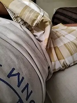 Ravi272 online show from December 5, 6:55 am