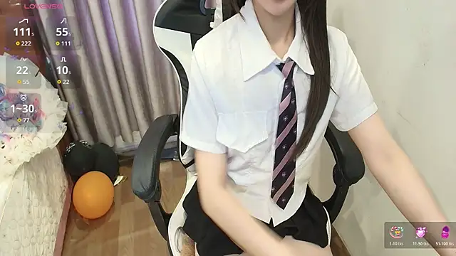 Snapshot of Bae_Gigii chatting on November 9, 12:53 am Bae Gigii online show from November 9, 12:53 am