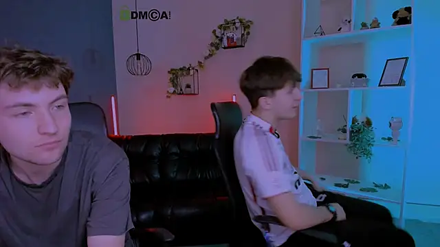 travis wolf  online show from March 22, 9:56 am