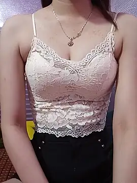 CherryBeii online show from May 15, 11:45 pm