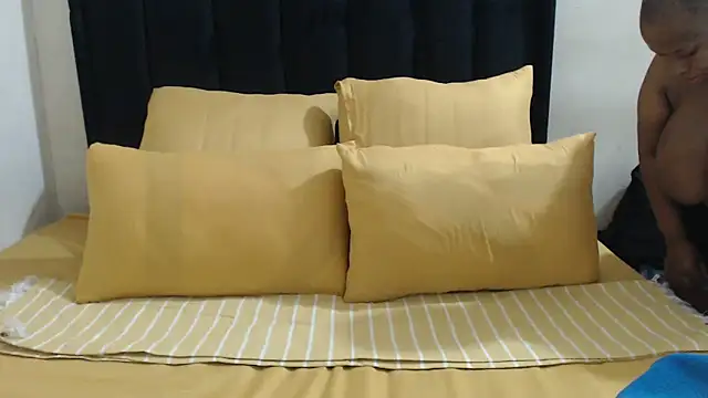 Chubby Queenx255 online show from December 19, 7:26 am