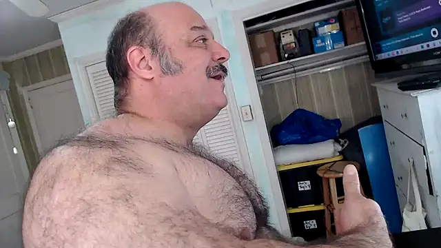 Snapshot of bullmusclejoe chatting on February 14, 4:48 pm bullmusclejoe online show from February 14, 4:48 pm