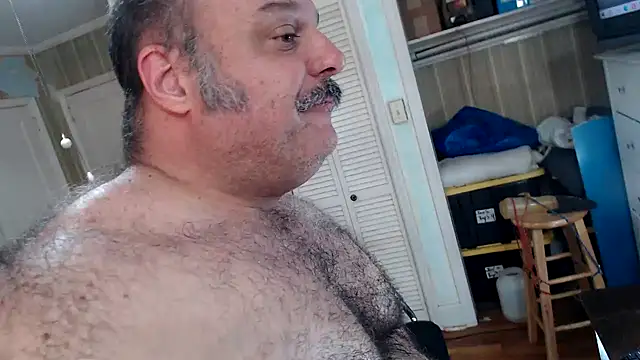 Snapshot of bullmusclejoe chatting on February 16, 11:45 pm bullmusclejoe online show from February 16, 11:45 pm