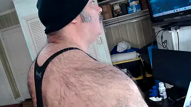 Snapshot of bullmusclejoe chatting on February 23, 12:46 pm bullmusclejoe online show from February 23, 12:46 pm