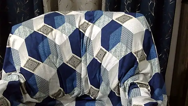 Riva arora01 online show from April 15, 10:33 am