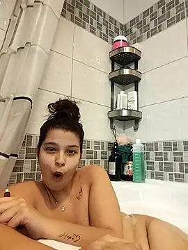 Snapshot of NicoleHayle chatting on October 18, 7:36 pm NicoleHayle online show from October 18, 7:36 pm