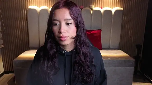  Mia Evans 1 online show from May 14, 1:18 pm