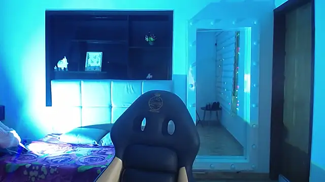  Charlotte Collins  online show from January 17, 2:33 pm