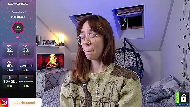 Snapshot of _karin chatting on October 8, 8:39 pm karin online show from October 8, 8:39 pm