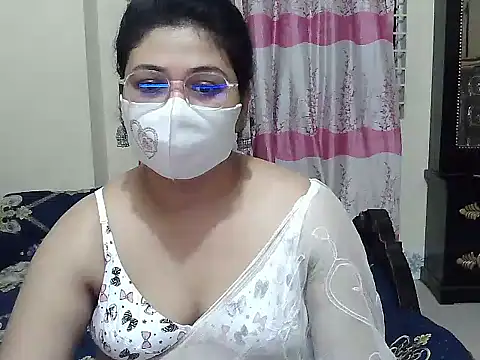 Snapshot of Elena_cruz5 chatting on September 13, 5:46 pm Elena cruz5 online show from September 13, 5:46 pm