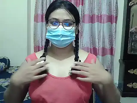 Snapshot of Elena_cruz5 chatting on September 18, 1:13 pm Elena cruz5 online show from September 18, 1:13 pm