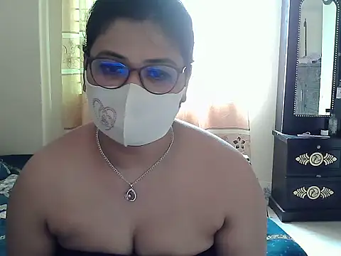 Snapshot of Elena_cruz5 chatting on September 30, 7:46 am Elena cruz5 online show from September 30, 7:46 am