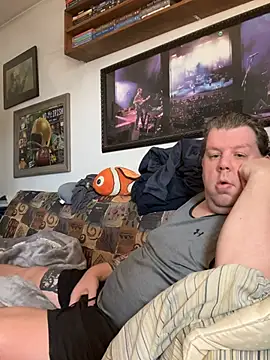 Stephanie1984 online show from February 16, 6:04 pm