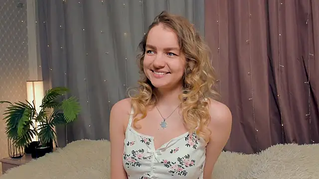 KerenFurguson online show from November 20, 9:03 pm