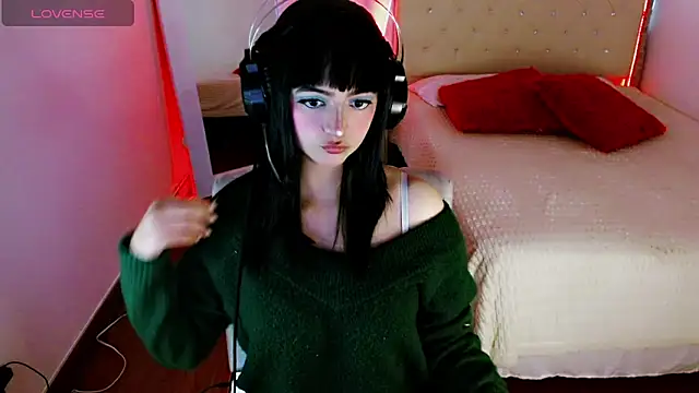 Lunyhose online show from October 29, 7:59 pm