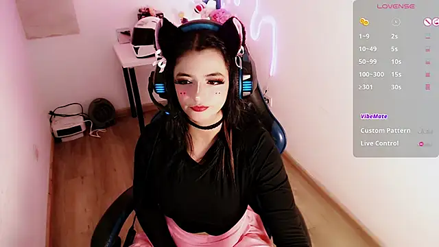 Lunyhose online show from March 13, 9:21 pm