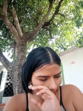 Snapshot of daringxxxhot chatting on September 17, 1:13 pm daringxxxhot online show from September 17, 1:13 pm
