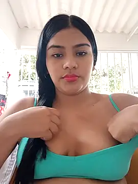 Snapshot of daringxxxhot chatting on October 16, 12:50 pm daringxxxhot online show from October 16, 12:50 pm