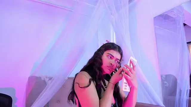 Miaa Rosse online show from December 14, 12:43 pm