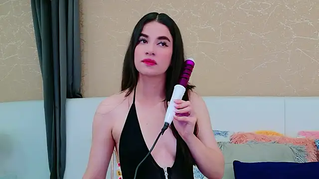 MiaDunoff online show from November 17, 9:09 pm