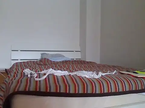 Snapshot of Nady79xxx chatting on March 4, 12:00 pm Nady79xxx online show from March 4, 12:00 pm