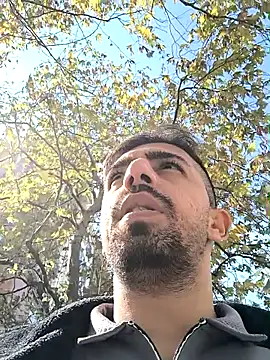 Snapshot of ahmet4090 chatting on October 2, 10:55 am ahmet4090 online show from October 2, 10:55 am