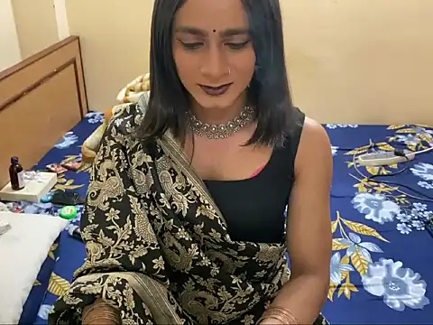 LuvLayla online show from February 23, 8:39 pm