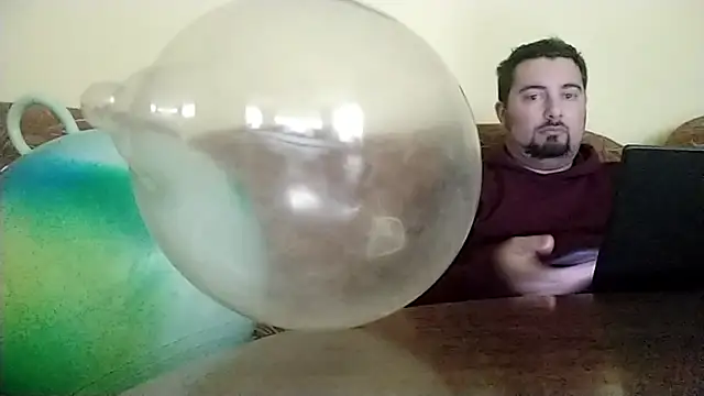 Snapshot of Joseph1Arnold chatting on November 12, 11:10 am Joseph1Arnold online show from November 12, 11:10 am