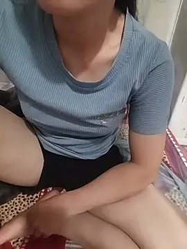 Snapshot of Phinminlisa chatting on June 13, 2:59 pm Phinminlisa online show from June 13, 2:59 pm