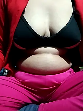 Snapshot of Deepa_hott chatting on October 28, 6:39 am Deepa hott online show from October 28, 6:39 am