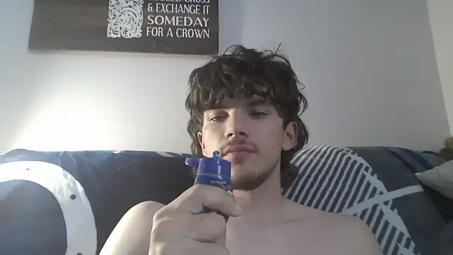 Snapshot of conradical18 chatting on October 2, 5:09 pm conradical18 online show from October 2, 5:09 pm