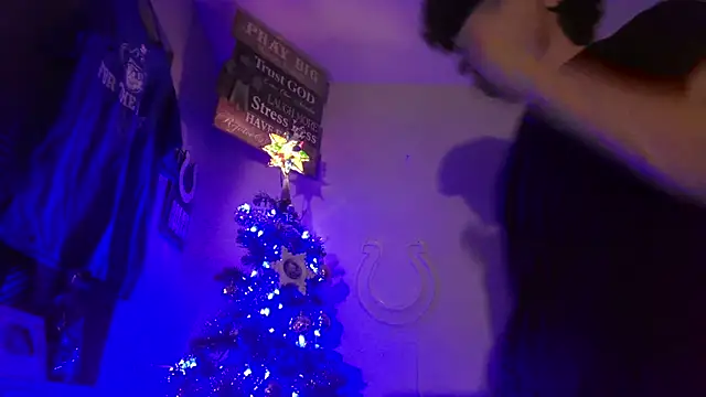 Snapshot of conradical18 chatting on October 15, 6:57 am conradical18 online show from October 15, 6:57 am